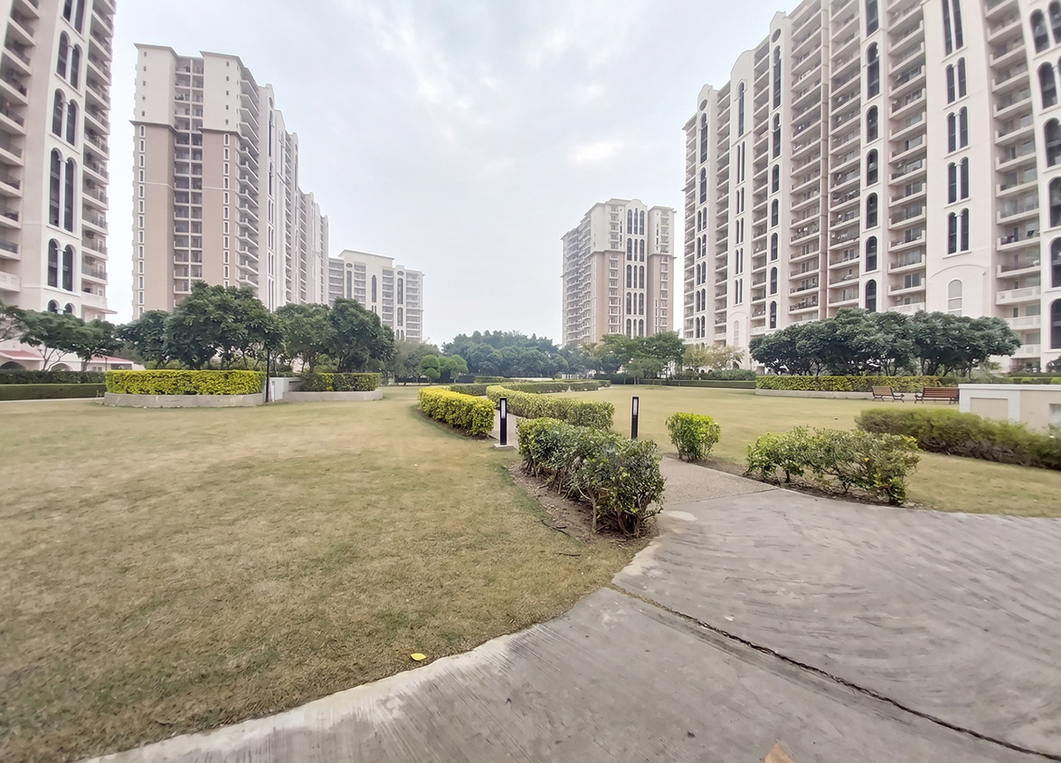 Dlf New Town Heights Central Green Park