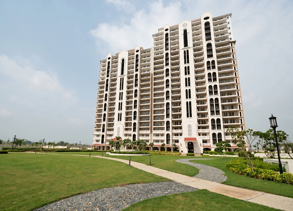 DLF New Town Heights Green Area