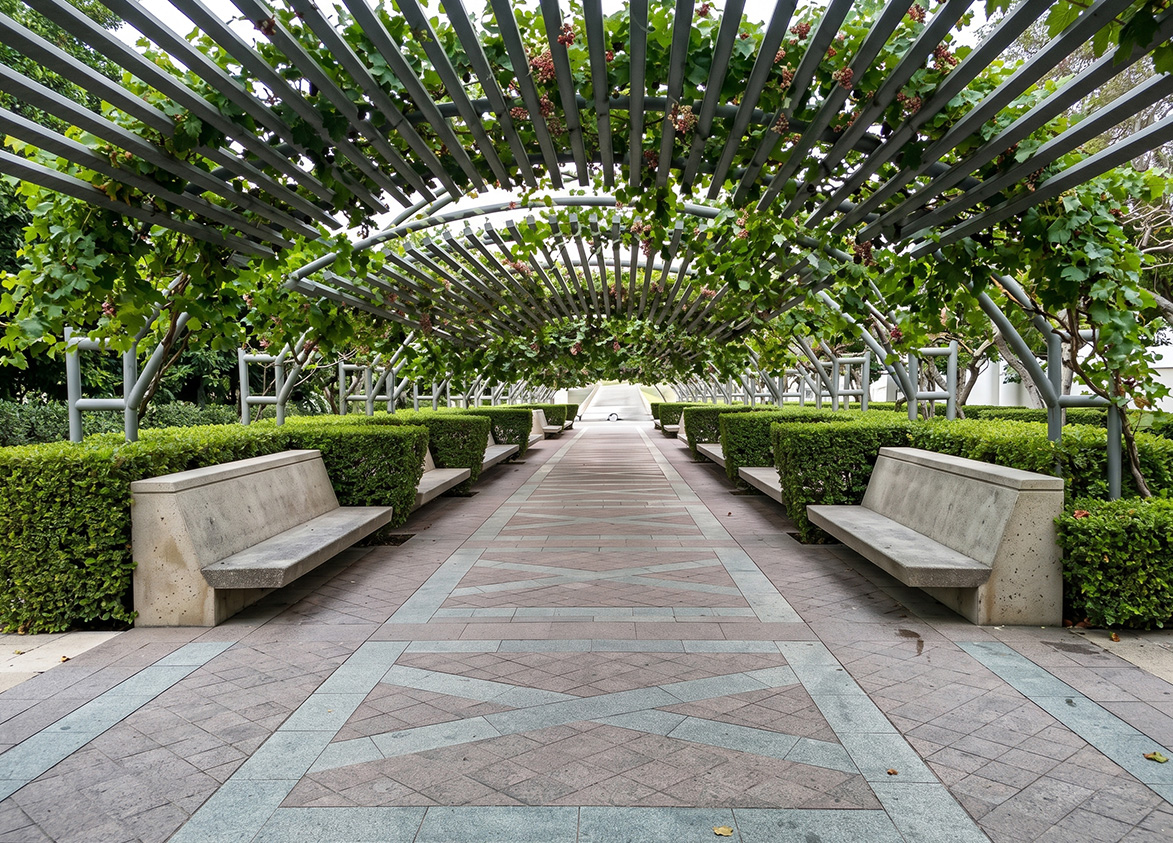 DLF Regal Gardens Sitting area in Park