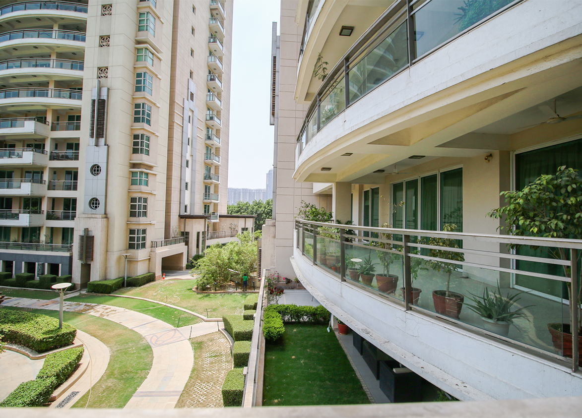 DLF Aralias Balcony