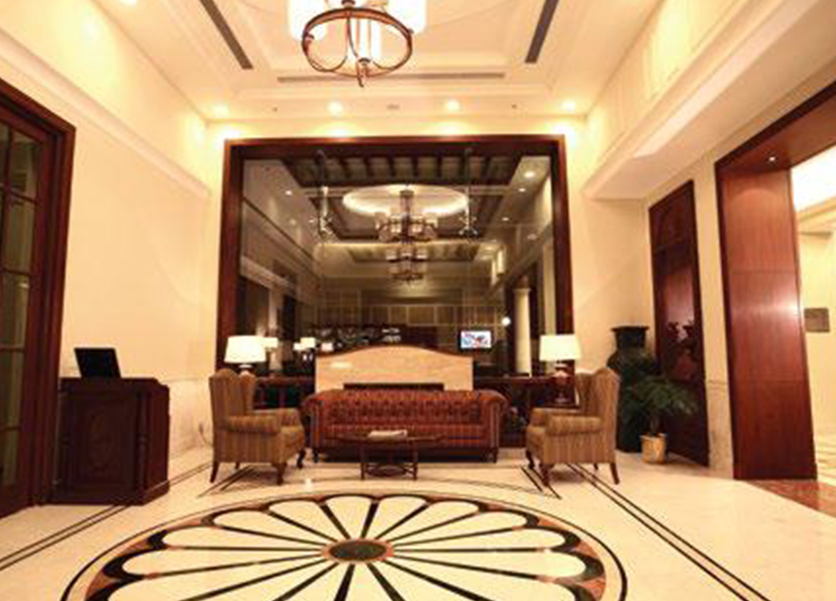Siris Estate DLF Phase 3 Apartment Interior