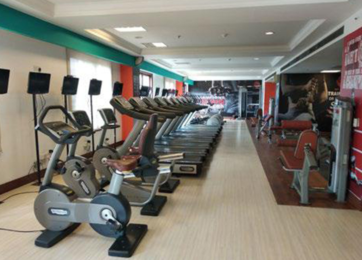 Siris Estate DLF Phase 3 Gymnasium