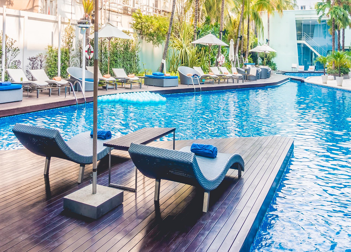 Smart World Sky Arc Sitting Deck