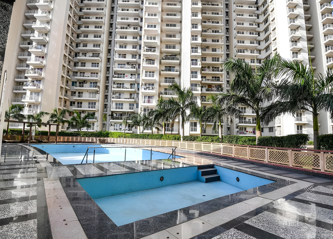 SS The Coralwood Swimming Pool