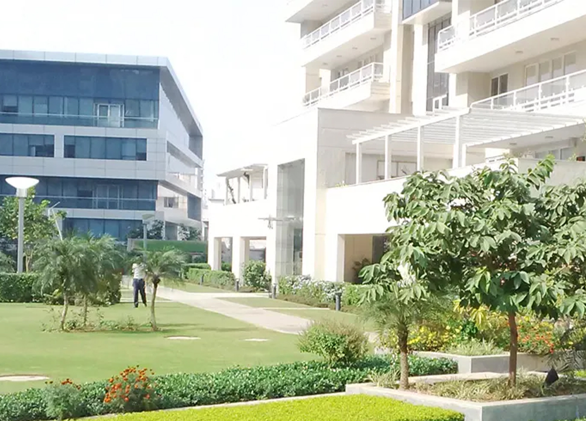 Suncity La Lagune Green Area