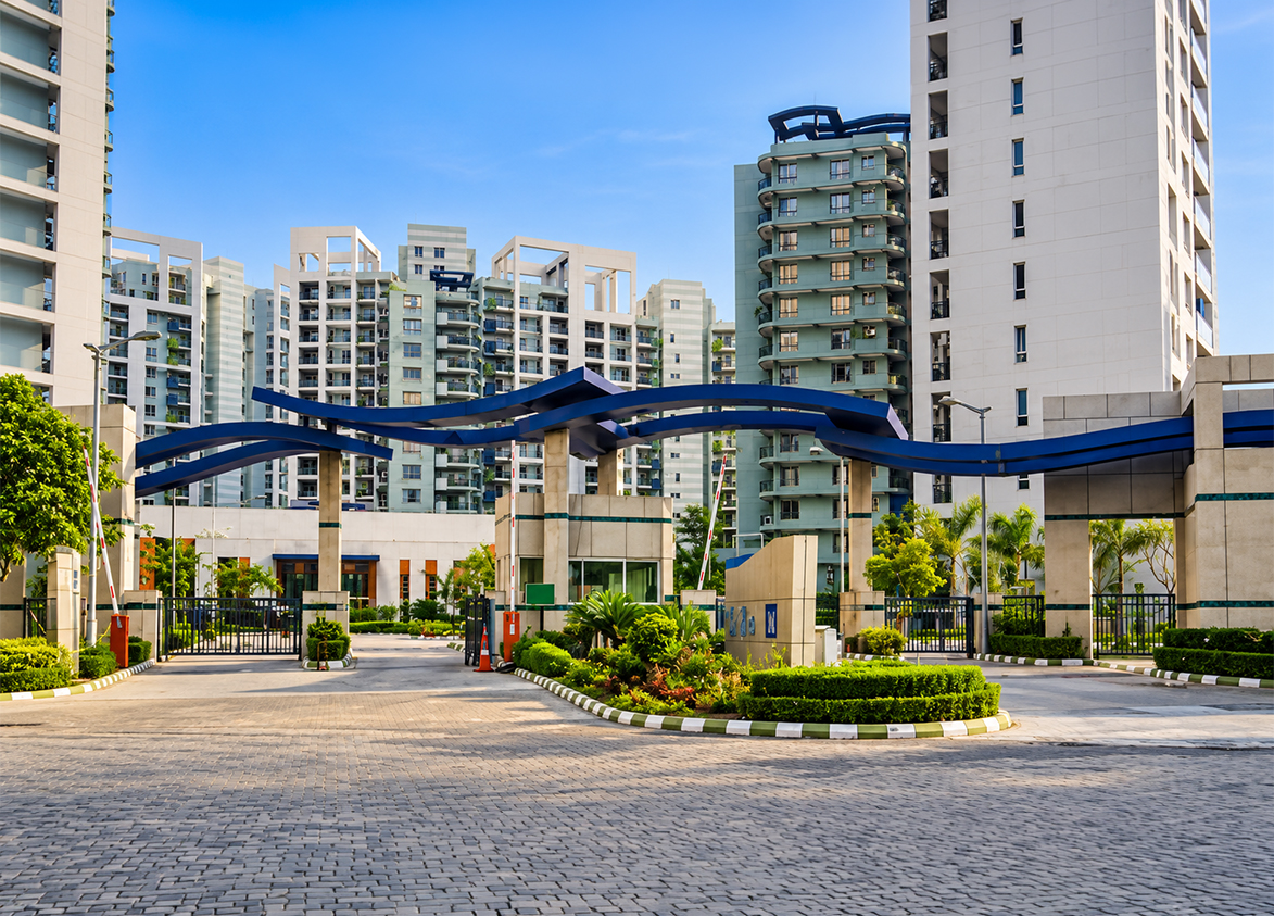 Unitech The Close North Main Entrance