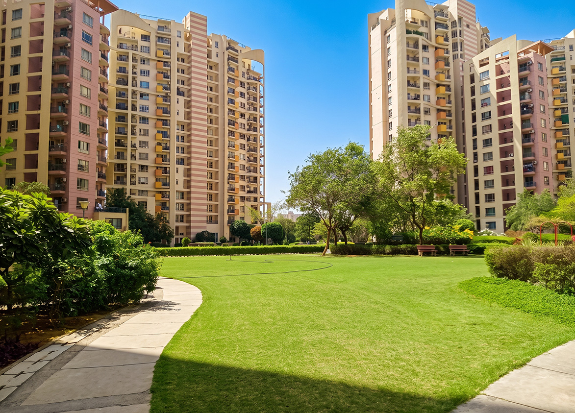Unitech The Close South Green Area